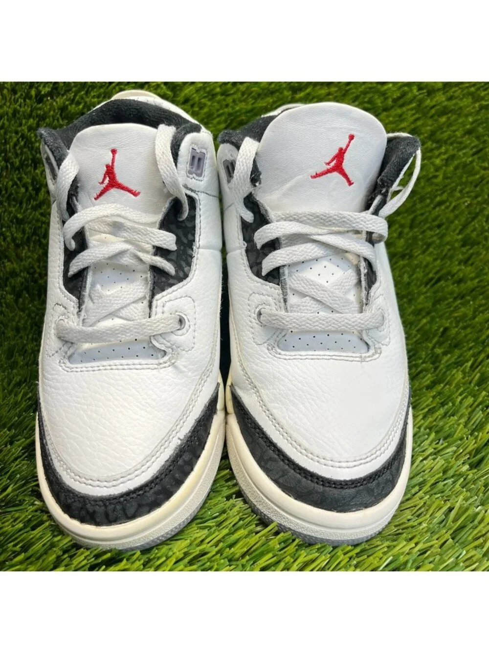 Nike Air Jordan 3 Retro Boys Size 13C White Athletic Basketball Shoes Sneakers